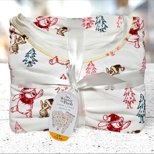Disney Winnie the Pooh Wmns 2-piece Pajama size Large and Med available